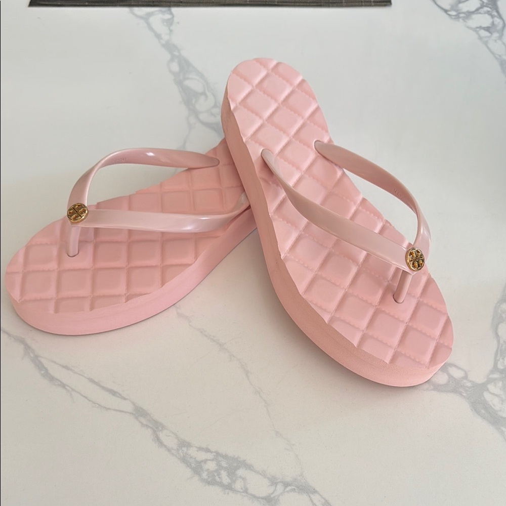 Tory Burch Willa Pink Blossom Quilted Flip Flops